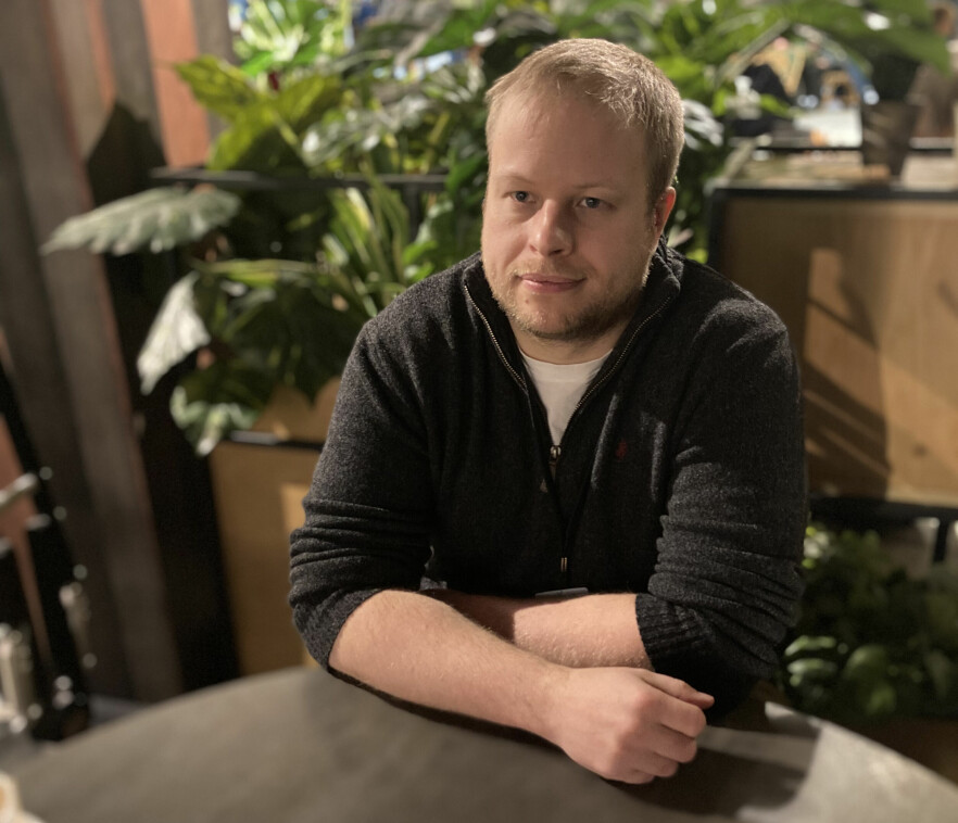 - Det er utrolig bra å være i jobb igjen, forteller Steffen Nilsen, som nå er ansatt i selskapet Unicus. 📸: Mona Sæther Evensen