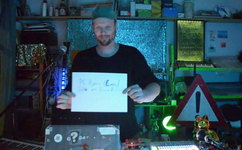 PC Bjørn - Data er livet (Center of the Universe cover)