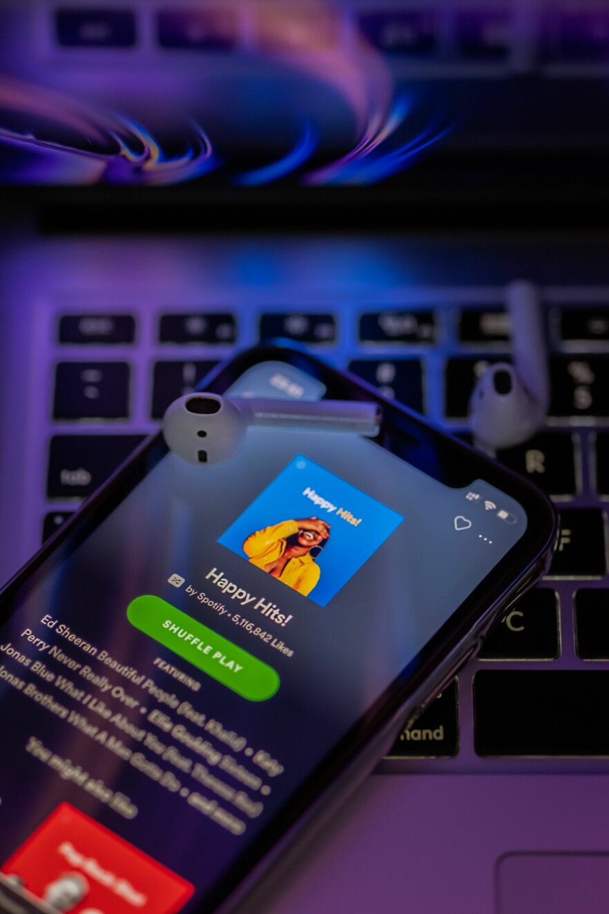 📸: Omid Armin / Unsplash