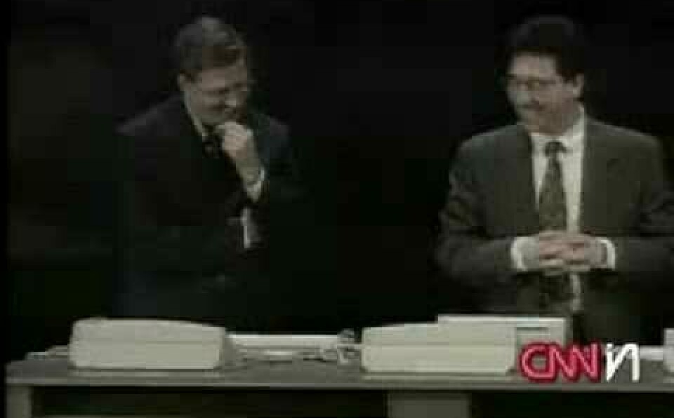 Bill Gates, Windows 98, Blue Screen of Death