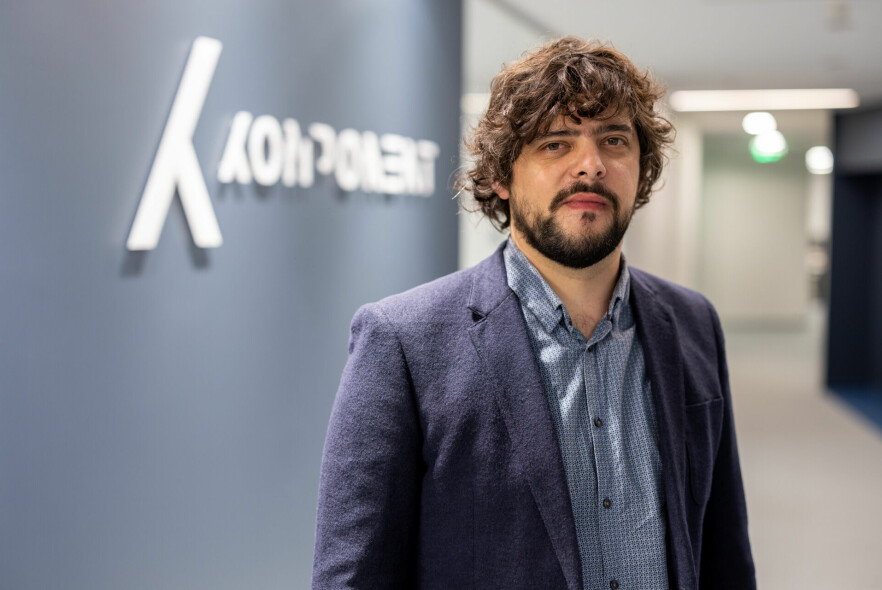 Artūras Radzevičius jobber som DevOps-arkitekt i Miles-selskapet Komponent. 📸: Komponent