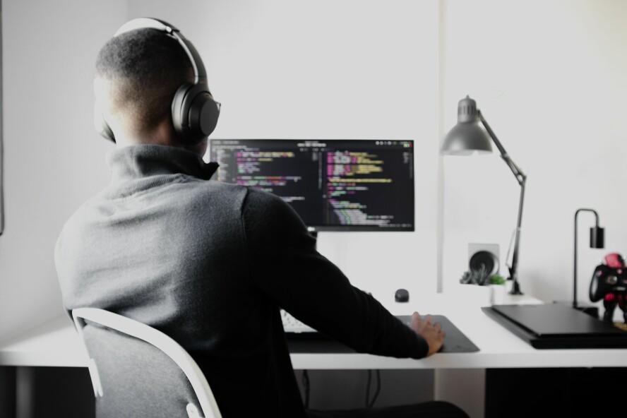 En ny startup forsøker å la åpen kildekode-utviklere få valuta for arbeidet de legger inn. 📸: Nubelson Fernandes/Unsplash
