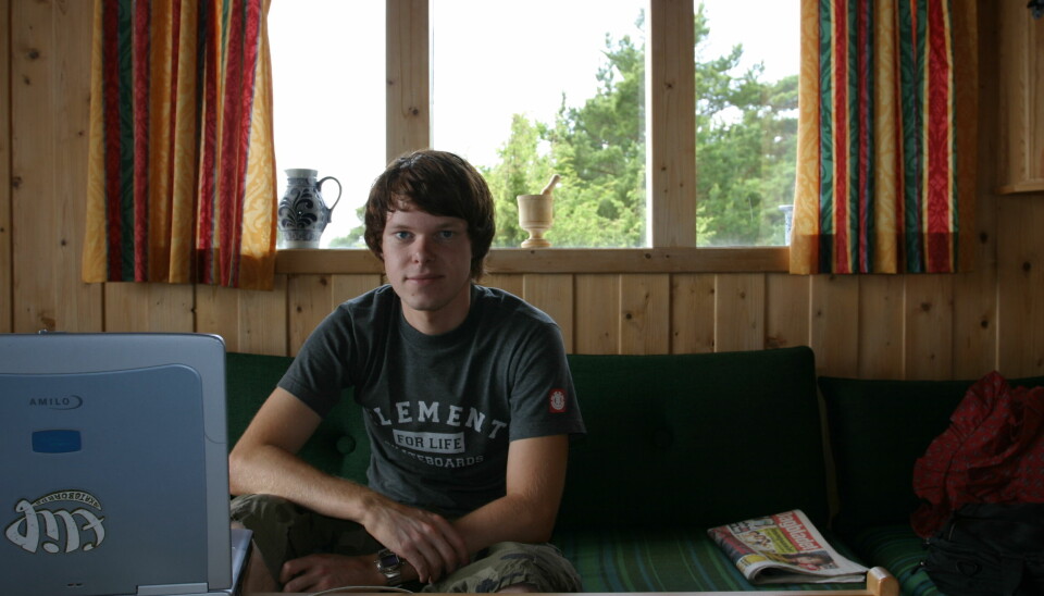 2002-Jørgen tok gjerne en tur med laptopen på hytta 20 minutter unna i helgene.📸: Jørgen Jacobsen