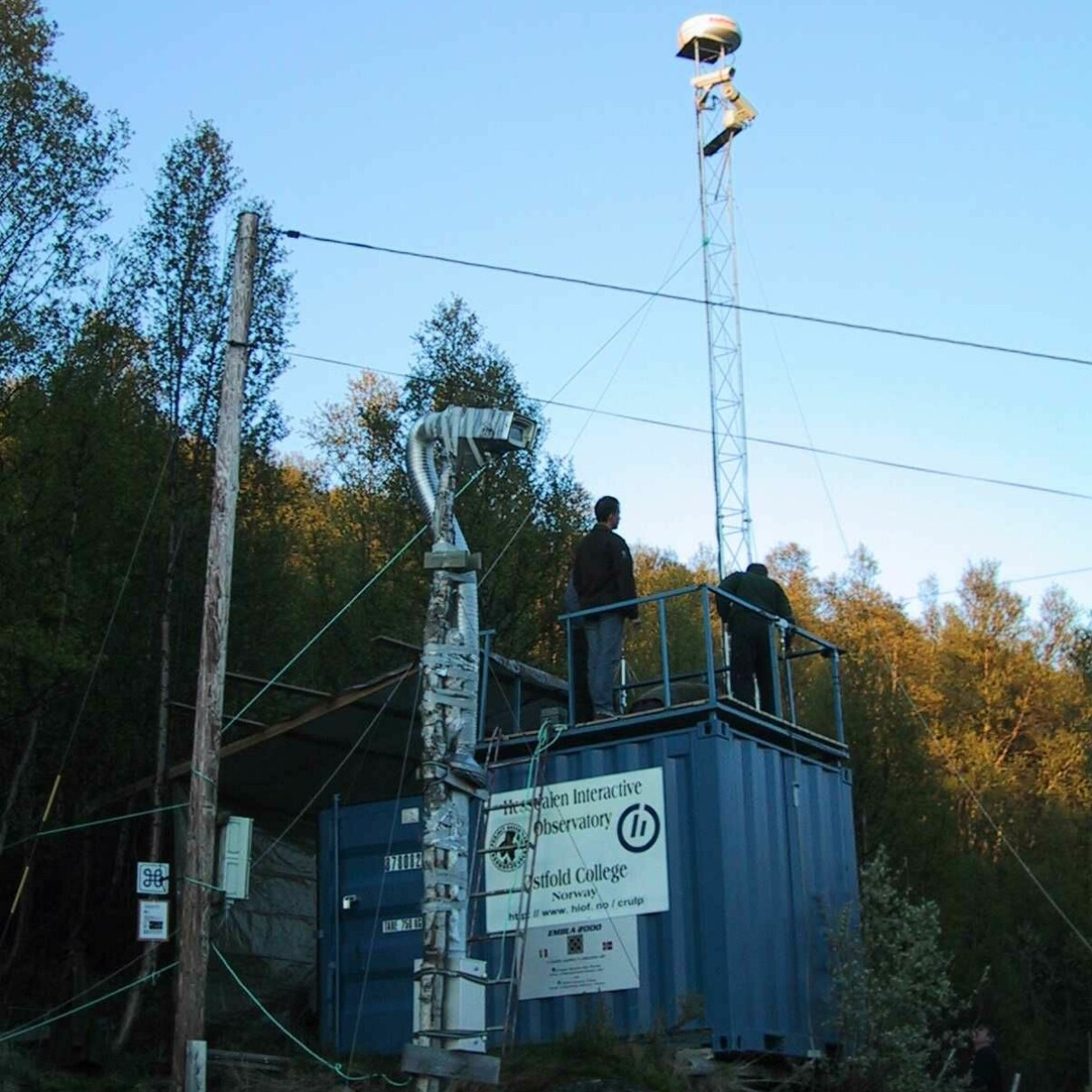 'Blue Box' inneholder en masse teknisk utstyr, som kameraer og sensorer. 📸: Project Hessdalen