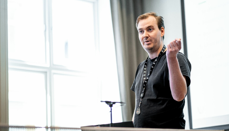 Nils F. Danielsen i Alv advarer mot avhengigheter, biblioteker og programvare du ikke selv lager - leverandørkjedeangrep. 📸: Alv