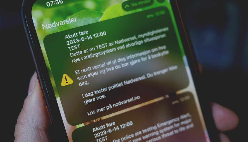 Blir det krig i Norge, skal du nå få vite om det gjennom nødvarsler på mobilen din. Men svært mange nordmenn kan ikke motta dem, fordi de ikke har oppdatert telefonen ofte nok. 📸: Ole Petter Baugerød Stokke