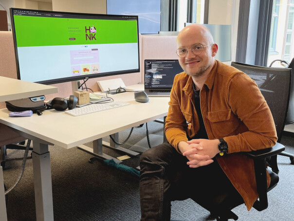 - API-et for GPT er ganske lettvint å jobbe med. Man sender enkelt og greit et JSON-objekt med en melding og en auth-header, og svosj! så får du et svar, skriver skriver Brynjar Buvarp Misvær. 📸: Privat