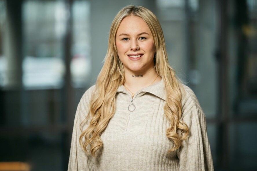 - Søk på den stillingen du ikke føler deg kvalifisert til eller god nok til. La de se og huske navnet ditt, skriver Mia Landsem. 📸: Orange Cyberdefense