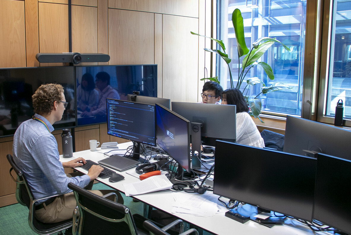 Flere av møterommene hos Norges Bank har blitt til arbeidsrom for studentene. 📸: Kurt Lekanger