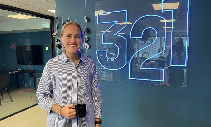 I sommer jobber Marit Sveen med et fullstack prosjekt, som involverer .NET i backend og React og TypeScript i frontend.📸: Privat
