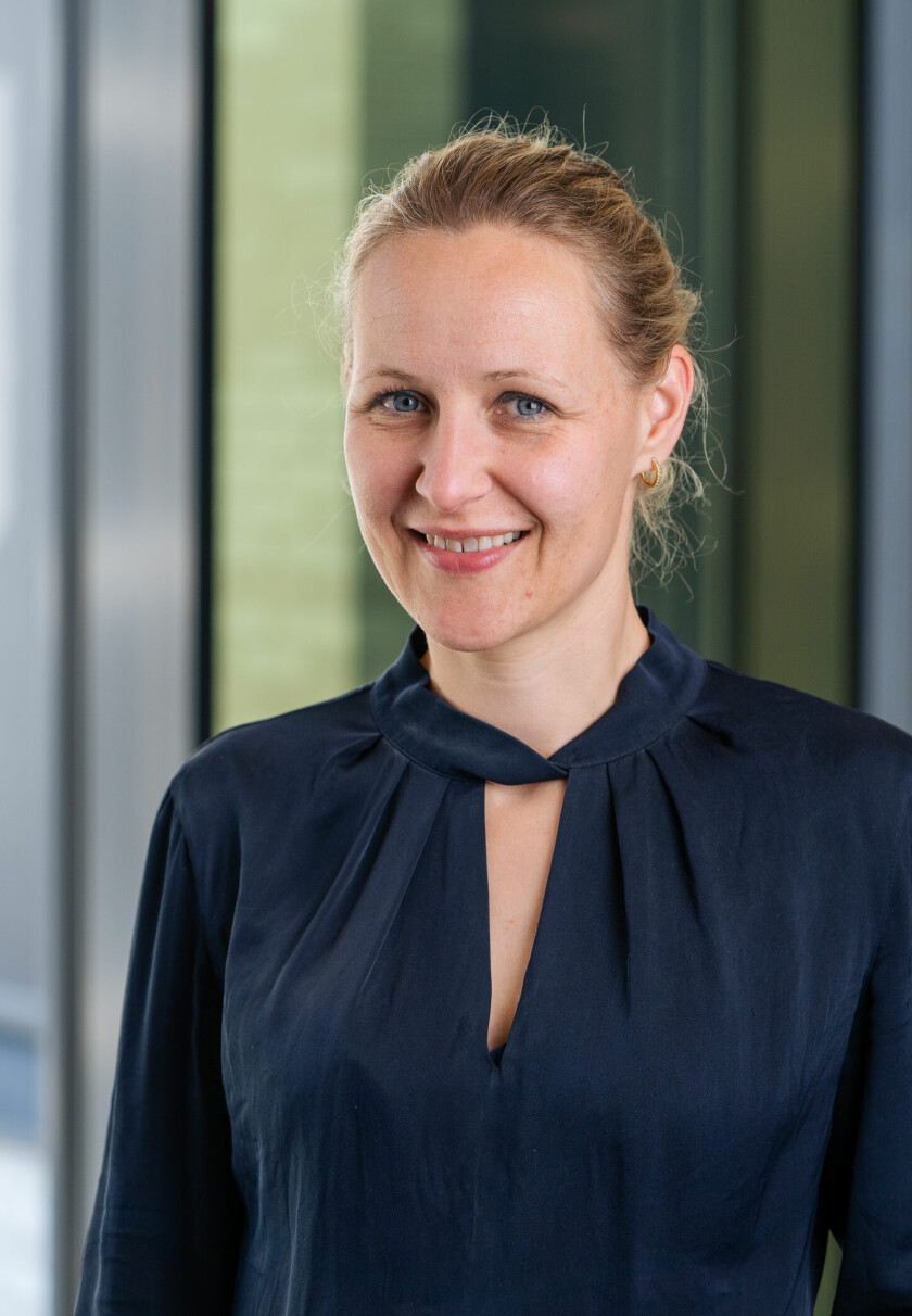 Ifølge Cahtrine Pihl Lyngstad, leder for dataseksjonen i NAV, har både jurister, datavitere, utviklere og ledere bidratt på ulike måter i utviklingen av veilederen. 📸: NAV