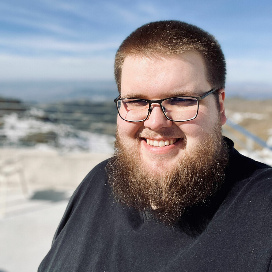 26 år gamle Ole-Martin Bratteng har fått seg jobb som utvikler i daily.dev.