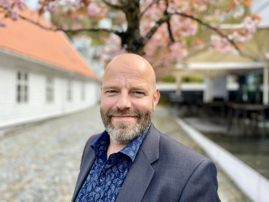 Ole Gulbrandsen, avdelingsleder for HR i Helse Vest, sier at rekruttering i dagens arbeidsmarked er svært utfordrende og at konkurransen om den beste kandidaten er stor.📸: Privat
