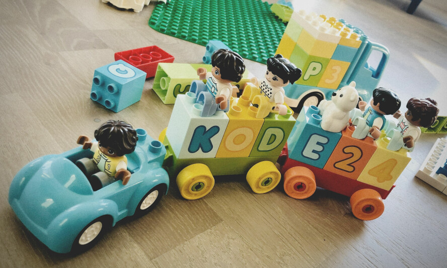 kode24 fyller fem år i år, og vi feirer med kake! 📸: Ole Petter Baugerød Stokke