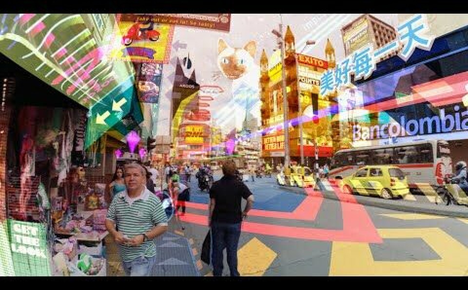 HYPER-REALITY