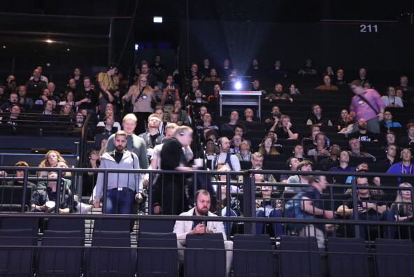 Se bildene fra JavaZone 2023: Bikkjer, popcorn og konsulent-sirkus