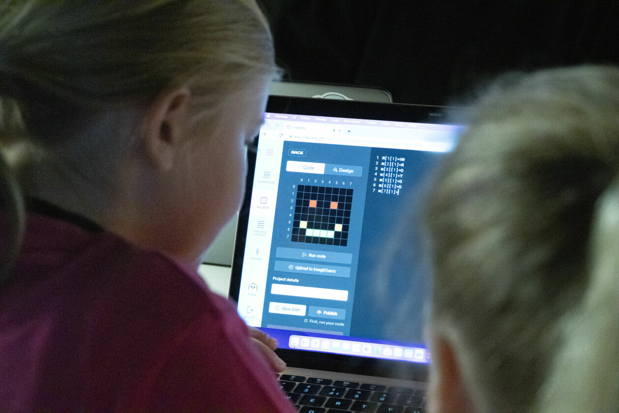 Noe av det første 10-åringene lærte var at i Python så begynner man å telle på 0 i stedet for 1. 📸: Kurt Lekanger