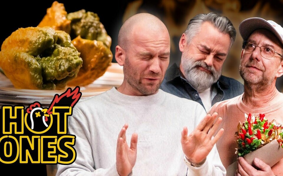 Pepper X: Sean Evans, Chili Klaus & Smokin' Ed Currie Eat the New World's Hottest Pepper | Hot Ones