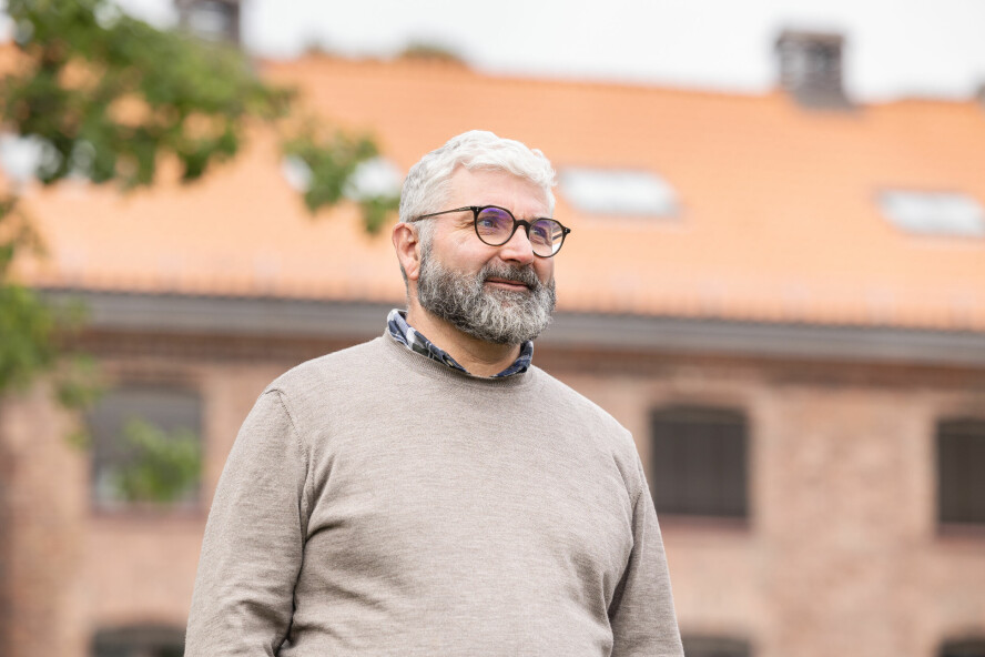 - Nå blir flinke utviklere som vil være frilansere og ha fleksibilitet, tvunget tilbake til konsulentmiljøene og faste stillinger, sier Svein Sørensen. 📸: Witted