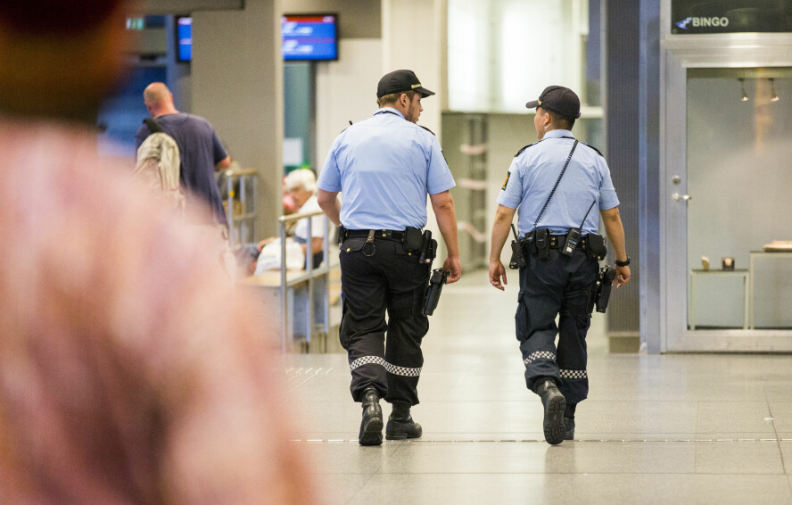 Politiet sliter med høy teknologisk gjeld, høye driftskostnader, lite effektiv ressursbruk og lite brukervennlige løsninger, skriver Riksrevisjonen. .📸: Berit Roald / NTB