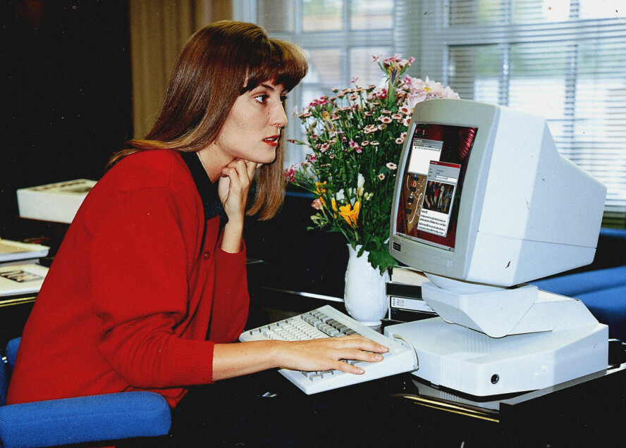Tom fra Tomsconsult har satt opp Konsulent 2000 så alle kan pørve seg som vikar-konsulenter. Det dukker opp ett oppdrag hver dag fram mot jul, og det er massevis av premier å vinne for de flinkeste. 📸: Tomsconsult
