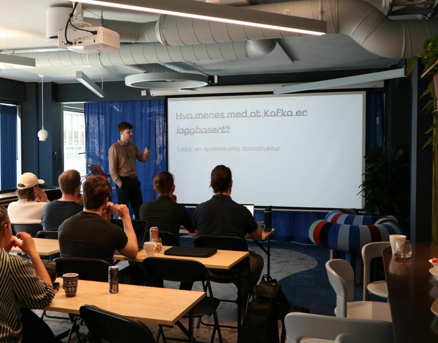 Artikkelen om Kafka er basert på en presentasjon Brage Allum hadde på Ynes årlige internkonferanse. 📸: Privat