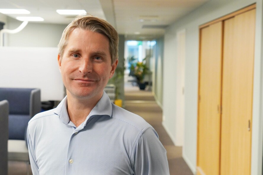 Finn Myrstad, fagdirektør i Forbrukerrådet, mener at Farmasiet i praksis deler sensitiv helseinformasjon og påpeker at det er umulig å vite hvordan denne informasjonen kan brukes mot deg senere. 📸: Helen Mehammer/Forbrukerrådet