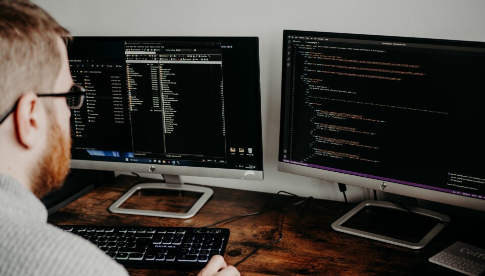 Trenger vi en forhåndsinstallert teksteditor for Windows-kommandolinjen? 📸: Pexels / Lisa Fotios