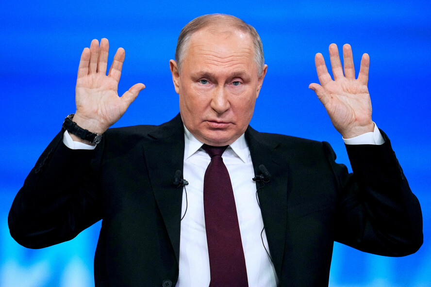 Et stort antall dyktige spesialister har forlatt Russland etter at landet gikk til krig mot Ukraina i februar i fjor. Her: Russlands president, Vladimir Putin. 📸: Alexander Zemlianichenko/Pool via REUTERS TPX IMAGES OF THE DAY