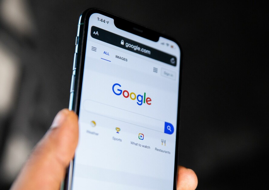 Søkeresultatene du får på Google har blitt dårligere, og generativ AI kommer til å gjøre det enda verre, mener forskere. 📸: Solen Feyissa, Unsplash