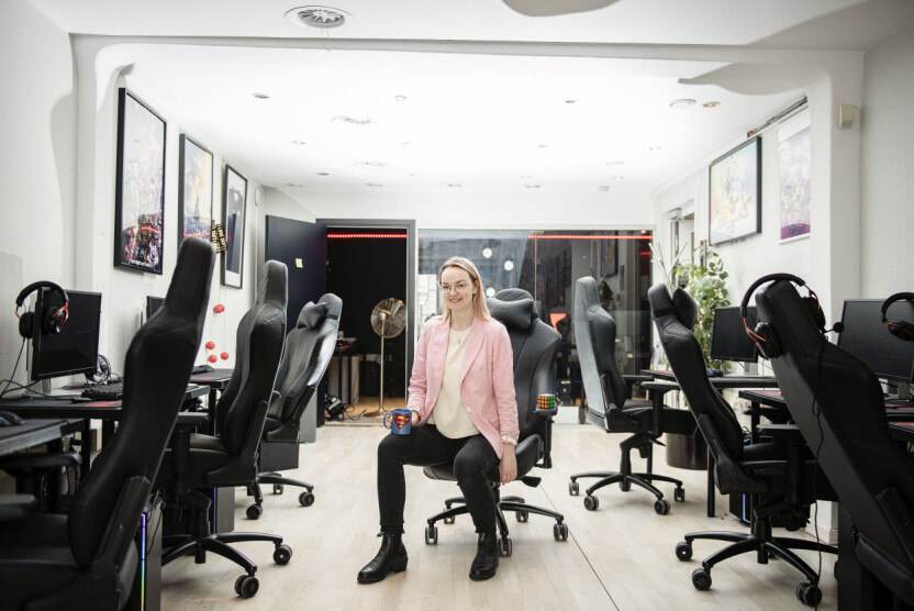 - Vi mener at flere i utvikler-Norge må våge å tenke litt utenfor boksen når de skal rekruttere og sette sammen gode team, sier Sina Erichsen, daglig leder i JobLoop. 📸: JobLoop