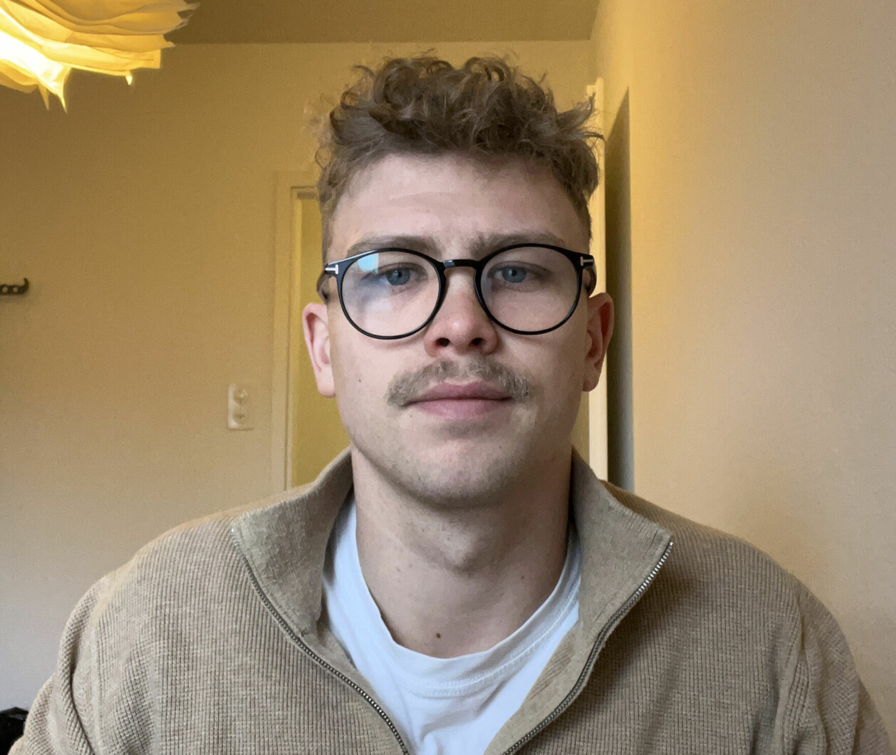 Stian Grimsrud har hjemmekontor et par dager i uken. 📸: Privat