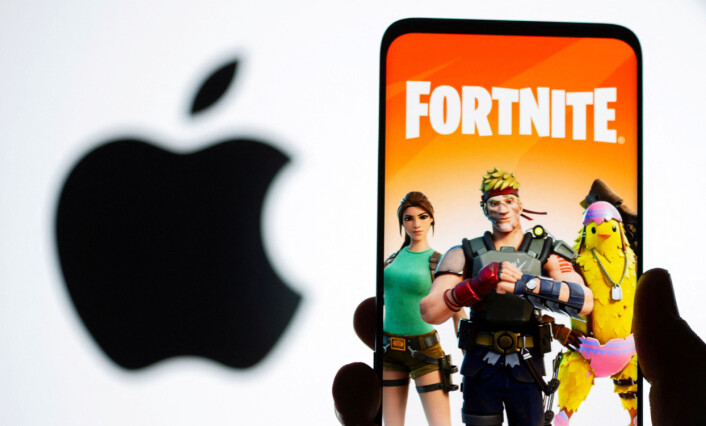 Epic hadde planer å om relansere Fortnite på iOS gjennom sin egen app-butikk, men nå har Apple avsluttet utviklerkontoen deres. 📸: NTB/Reuters