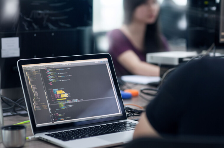 Mange utviklere opplevde problemer med Java-applikasjoner etter den siste macOS-oppdateringen. 📸: NTB / Shutterstock