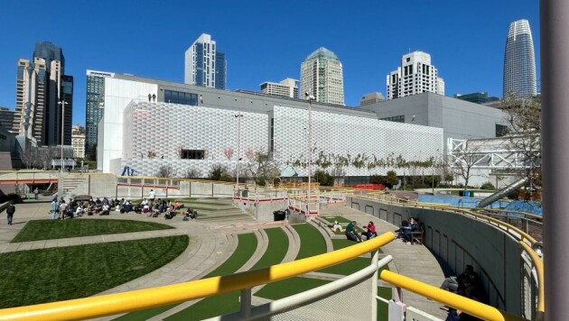 Moscone South. Må ikke forveksles med Moscone North eller Moscone West, som er identiske.