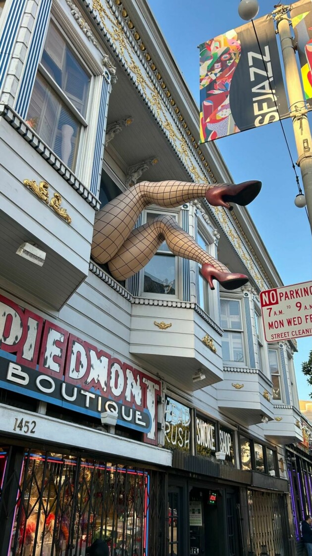 Haight Ashbury. Hippietidens ground zero, om det er riktig begrepsbruk. Mange av mine forbilder bodde her, som Janis Joplin, Jimi Hendrix, og Charles Manson.