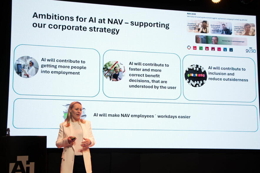 Cathrine Phil Lyngstad er leder for dataseksjonen i NAV IT, og fortalte om planene på konferansen AI+ i Halden denne uken. 📸: Kurt Lekanger