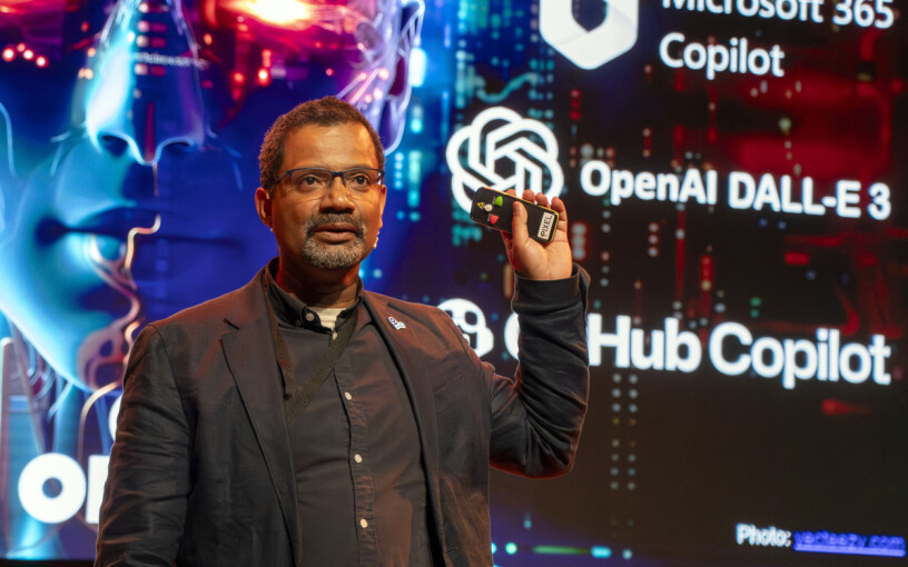 Ja, vi trenger LLM-er trent på norske data, mener professor Heri Ramampiaro ved NTNU. 📸: Kurt Lekanger
