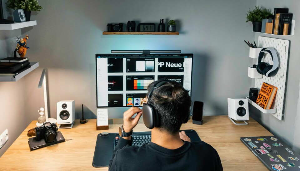 Frontendere og UX-designere havner lavest på lønnstoppen i år igjen. 📸: Faizur Rehman / Unsplash