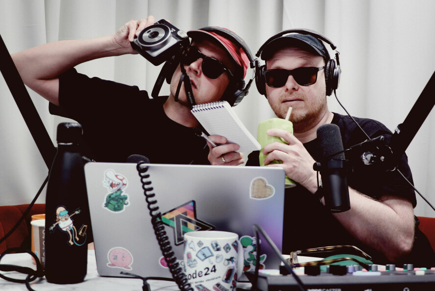 Sommer-kodequiz med Ole Petter og Jørgen fra kode24-timen fyller hele sommeren med kodequiz! 📸: Ole Petter Baugerød Stokke