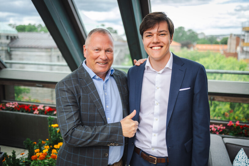Christian Ågnes tilbringer sommeren med blant andre oljefondssjef Nicolai Tangen. 📸: NBIM
