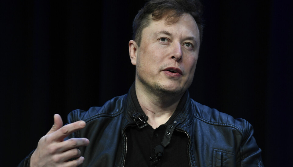 Tesla-sjef Elon Musk har sendt inn et nyt søksmål mot selskapet OpenAI og dets sjef Sam Altman. Musk var selv med på å starte selskapet i 2015, men forlot det i 2018. 📸: Susan Walsh / AP / NTB