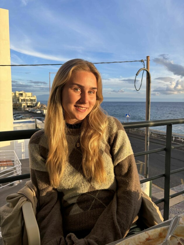 – Hele min tid på studiet, har jeg fått høre at kompetanse innen IT og tech er høyt ettertraktet i arbeidsmarkedet, og at jobb er garantert så lenge man fullfører utdanningen, sier Marte Baksaas. 📸: Privat