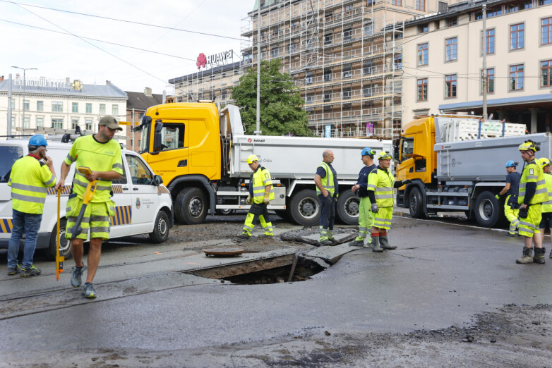 Problemer på veien kan vanligvis meldes inn på FiksGataMi, men det har ikke vært mulig på snart en måned. 📸: Frederik Ringnes / NTB