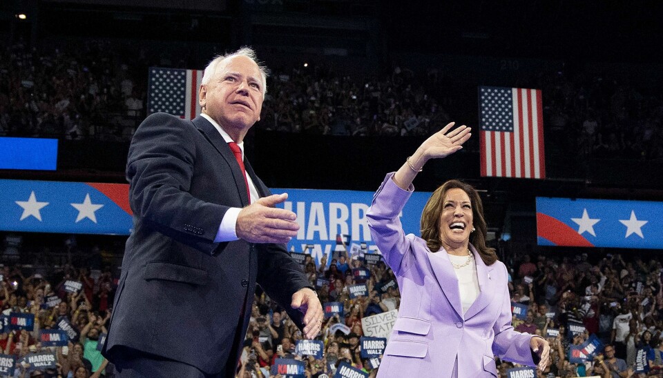 Kamala Harris og visepresidentkandidat Tim Walz under et valgkamparrangement i Las Vegas. 📸: Ronda Churchill / AFP / NTB
