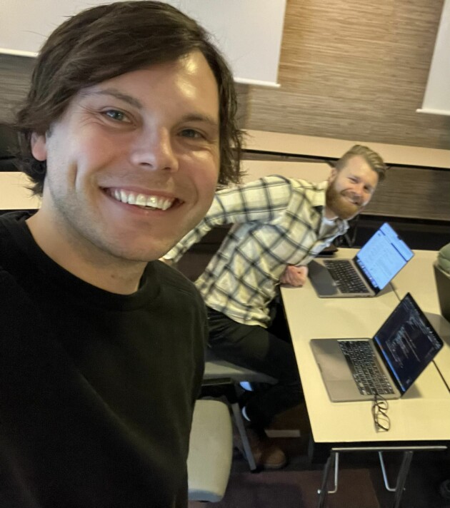 Jon-Fredrik Hopland og Kristoffer S. Pedersen studerte sammen på universitetet i Tromsø, først og fremst via nett. Også det nye selskapet driver de sammen fra hver sin kant i landet, i alle fall inntil videre. 📸: Privat