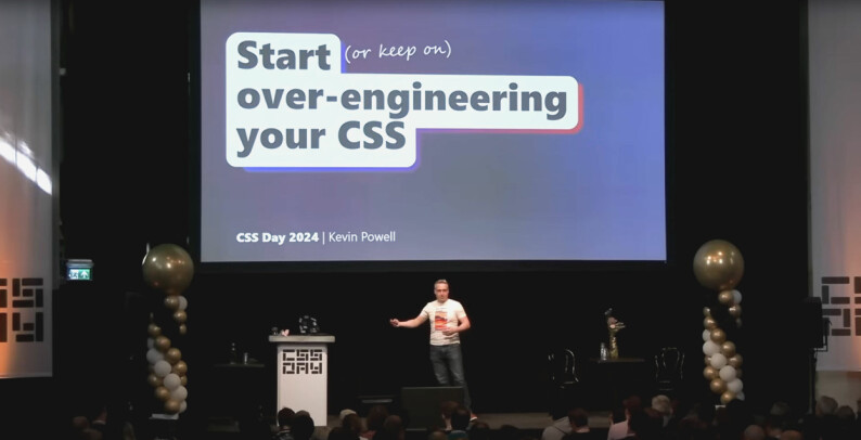 Kevin Powell på CSS Day 2024.