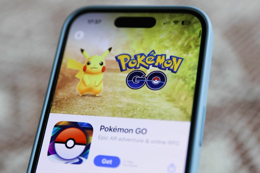 Snart kan brukere i EU, og kanskje hele EØS, slette App Store og mer på iPhone-ene sine. 📸: Jakub Porzycki / NurPhoto / Shutterstock / NTB