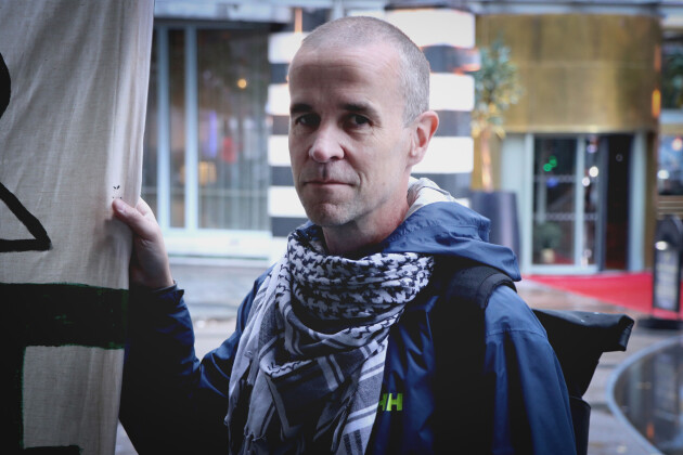 Espen Dalløkken gjør noe mer enn å bare, vel, noe mer enn bare ingenting. Det tar jeg av meg hatten for.