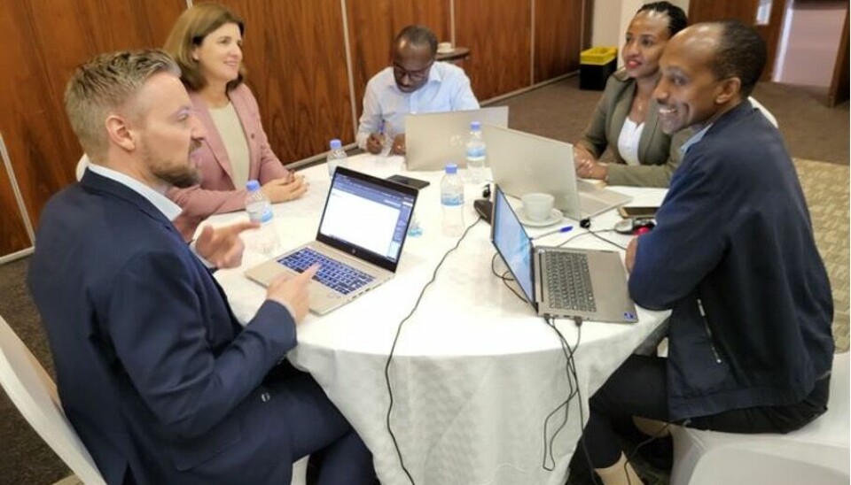 Gode diskusjoner med kolleger fra Rwanda Revenue Authority (RRA) og skattedirektør Nina Schanke Funnemark i Kigali.